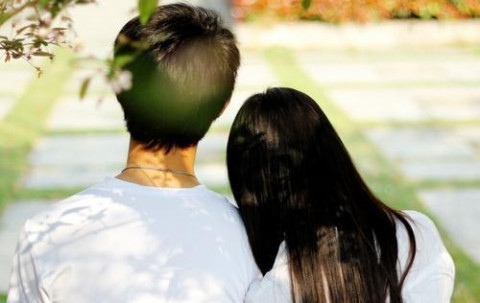 和女朋友的长期关系该怎么维持