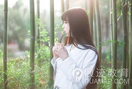 如何跟一个慢热型女生谈恋爱？