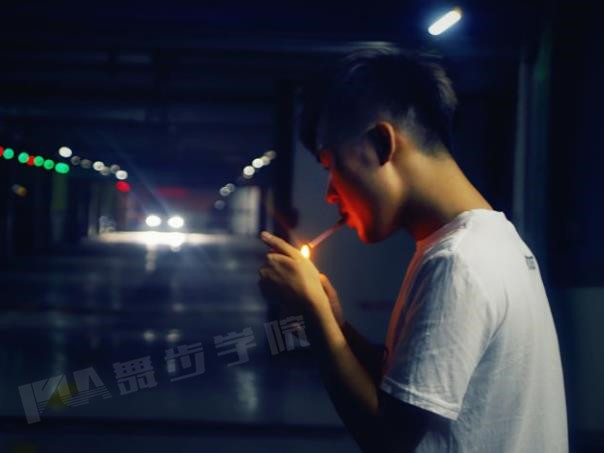 怎么追到自己喜欢的女生