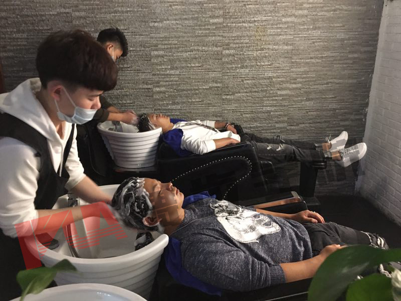 女生这样做就放手追吧