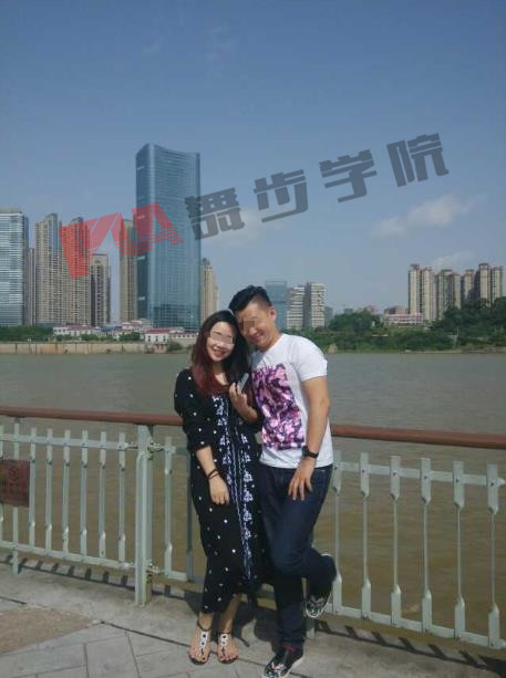 和喜欢的妹子在一起
