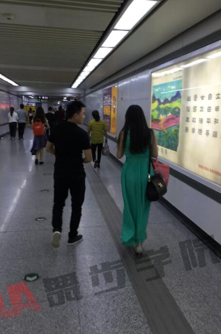 【先别宣告保持,挽回女友你要动点真格的】图2