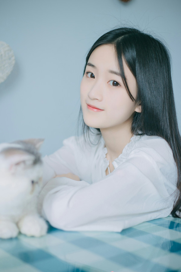 男生如何搭讪喜欢的女生,可以走进对方的世界里