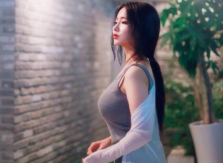怎么跟女的聊天,变得会与女生聊天