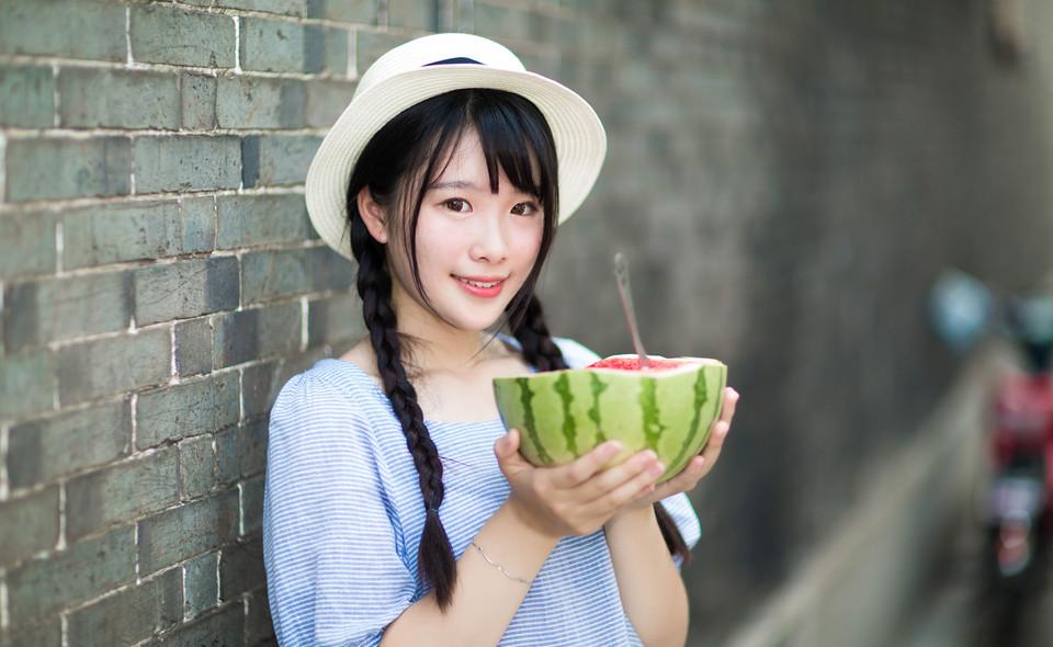 跟喜欢的女孩子聊什么好