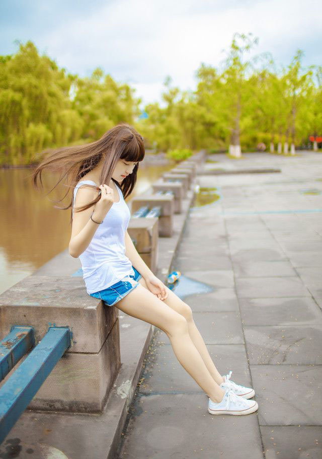 怎么跟喜欢的女生聊天 图02