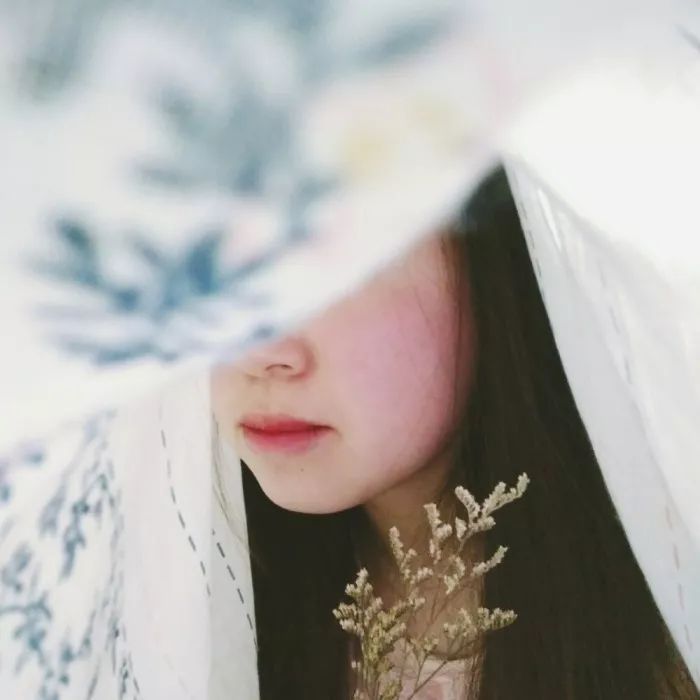 和女孩聊得好好的把我拉黑了，真是莫明其妙！