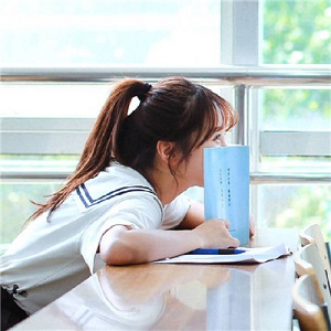 跪舔是什么意思?跪舔是什么样的?